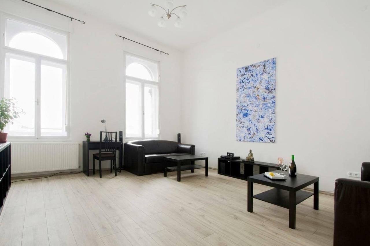 Apartment Andrassy Budapeste Exterior foto